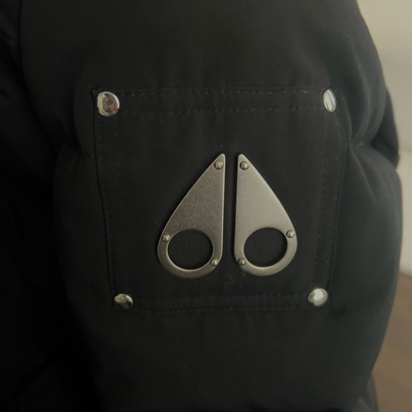 Moose Knuckles Winter Coat - Picture 6 of 6